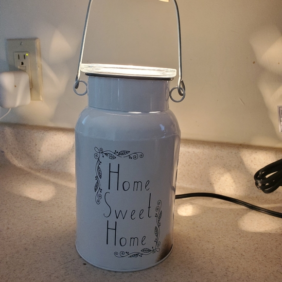 Home at Last wax warmer - Picture 1 of 9